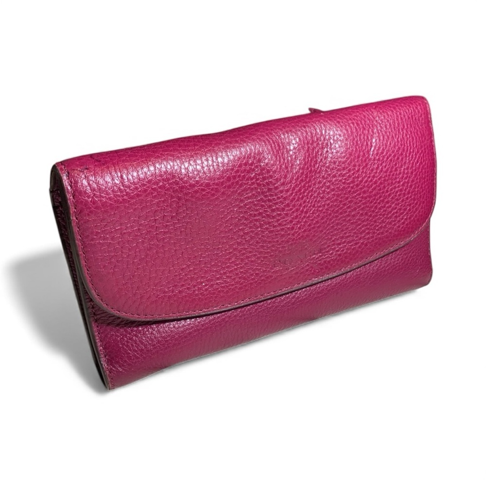 Coach Fuchsia Leather Clutch (item#b136)